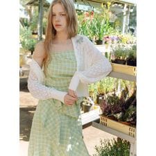 リボンビーズ刺繍アイレットカーディガン