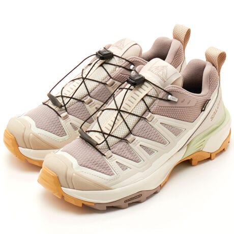 [^:L47817000]nCLOV[Y̓`󂯌pAAEghApɐiꑫBX-ULTRA 360 Edge GORE-TEX ́AVAEghAWԂnCLOV[YBX-ULTRA ̓`󂯌pAAhx`[ŁASn`Ή̗DꂽObvA萫AveNV\𔭊܂Bό󐫂ɗDꂽ GORE-TEX uƁATCNfނgpϋv̍Abp[łB X-ULTRA ̍MX-ULTRA ̓`󂯌pAō̈萫AObvAveNV񋟂܂Bhό󐫍ό󐫂𔭊 GORE-TEX u̗pĂ܂BGRfރAbp[ɂ͍Đfނ 49%A~bh\[ɂ͓dCP[u̍Đfނ 8% gpB