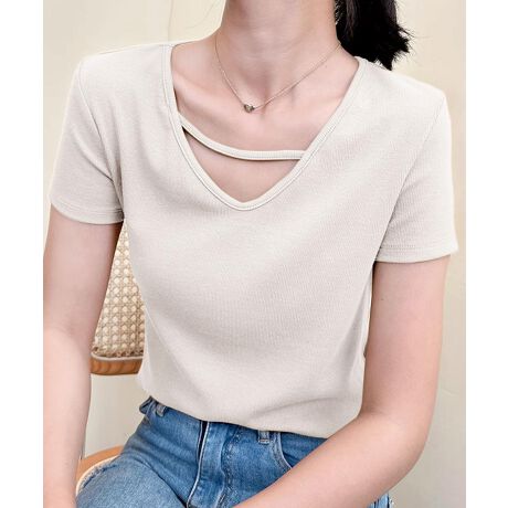 [^:jxy200427a]̃NXXgbvfUCIVlbNgbvXBVvȃVGbgȂAfRẽANZgłꊴUPBKxȃtBbgƏ_炩ȑfނŁAJWA炫ꂢ߃R[f܂ŕLpł閜\ACełB_炩Lk̂fނgpBG肪炩ŁAʋC܂ByʂŒSn̗ǂnfC[[Xɂ҂łBfjpcV[gpcƍ킹āAVvŐ̂JWAX^CɁB^CgXJ[gv[cXJ[gƑgݍ킹āAtF~jȕ͋CvXBWPbgJ[fBK̃Ci[ƂāAG߂킸C[hX^CɂœKBM 57 g41 35 ŏ14.5L 58 g43 36 ŏ15XL 59 g45 37 ŏ16