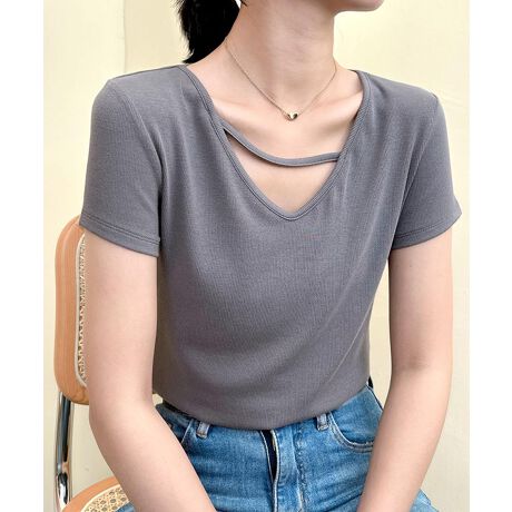 [^:jxy200427a]̃NXXgbvfUCIVlbNgbvXBVvȃVGbgȂAfRẽANZgłꊴUPBKxȃtBbgƏ_炩ȑfނŁAJWA炫ꂢ߃R[f܂ŕLpł閜\ACełB_炩Lk̂fނgpBG肪炩ŁAʋC܂ByʂŒSn̗ǂnfC[[Xɂ҂łBfjpcV[gpcƍ킹āAVvŐ̂JWAX^CɁB^CgXJ[gv[cXJ[gƑgݍ킹āAtF~jȕ͋CvXBWPbgJ[fBK̃Ci[ƂāAG߂킸C[hX^CɂœKBM 57 g41 35 ŏ14.5L 58 g43 36 ŏ15XL 59 g45 37 ŏ16