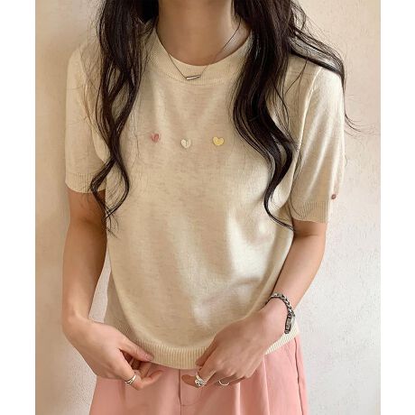 [^:xca8318a]ɃJtȃn[g񂾁AVѐSӂ锼jbggbvXBVvȃtHɉ炵ANZgAlK[[ȈꖇłB_炩Lk̂jbgfނŁAɗDߕt̂ȂVGbgŁAǂȑ̌^̕ɂi`ɃtBbg܂BfjXJ[gȂǁA܂܂ȃ{gXƍ킹₷AJWAɂtF~jɂ񂹂閜\gbvX53 g47 38 ŏ23