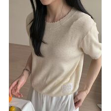 ワッペン付きクルーネック半袖ニットトップス