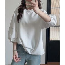 ステッチラインデザインTシャツ
