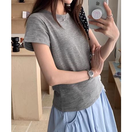 [^:ymn2154a]V[g̃VvŒ܂킵₷TVcB悭̂ɉVGbgŁARpNgȂȂꊴ̂ꖇłBN[lbNŊ܂茩Ă܂B䊴͂Z߂ɐ݌vĂAnCEGXg̃{gXƍDBX^CAbvʂAy₩œsIȈۂ^܂BꖇƂĂAVcxXg̃Ci[ƂĂBfjXJ[gɍ킹āA킩炿ƂOo܂ŕLg閜\gbvXłBM 57 g43.5 35 ŏ14L 59 g45.5 36.5 ŏ15