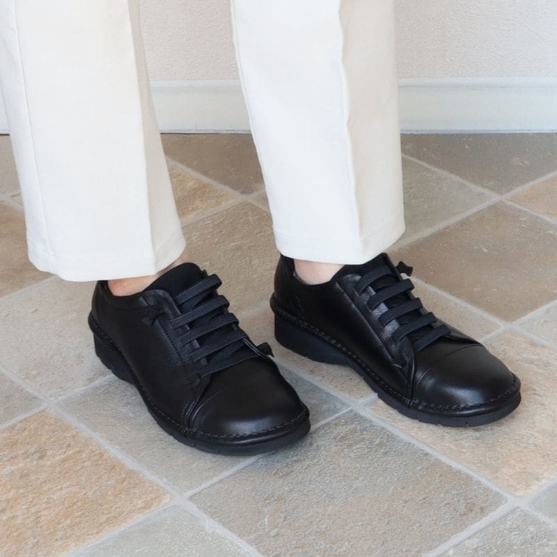 [}C]{ HS 4E U[ Xj[J[/GC`GXiHSj ubN