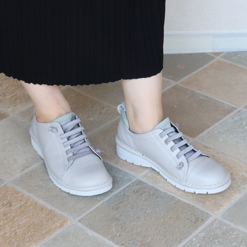 [}C]{ HS 4E U[ Xj[J[/GC`GXiHSj CgO[