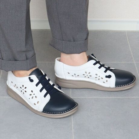 [^:1810][^:1810][Ђɂ]En100N𒴂u̋{Xv͑S̕SݓXŃCxgPOPUPŃfB[XV[Y̔ĂЂłB[iɂ]E4EL݌vȂ̂ŊO̕łSėĂ܂E23.5cmŕБ250gƌyʂȂ̂ő̕SȂELk̂SRgpĂ̂ŁA҂łEɂCgpĂ̂ŁASɂDĂ܂{v @ E𗎂Ƃ _炩zŌy@A\ʂ̃zR≘菜܂Błȉɂ́A܂𐅂Ŕ߂tzɊ܂܂Đ@܂B̌A܂cȂ悤ɐ@܂B EzŐ@ cȂ悤ɊzŒJɐ@AR܂B˓͔܂傤B EیXv[gp hXv[یXv[gpƁA␅̐ZhAC𒷎܂B