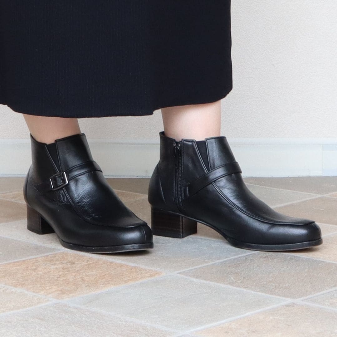 ベルテッドデザイン スクエアトゥショートブーツ | アルテミス by