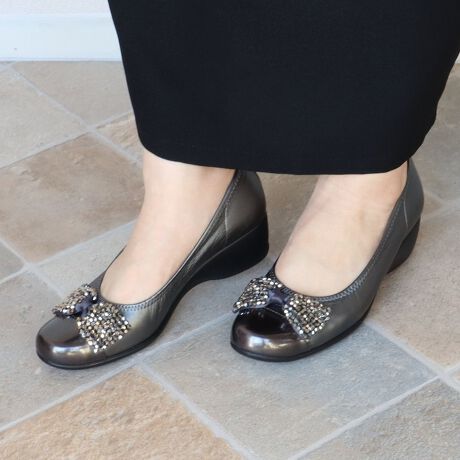 [^:49400][^:49400][Ђɂ]En100N𒴂u̋{Xv͑S̕SݓXŃCxgPOPUPŃfB[XV[Y̔ĂЂłB[iɂ]EL݌vȂ̂łƗĂ܂EᔽNbVQw\œĂAy܂̃NbV̂őɂESdlɂȂĂāAV[Ô悤ɐLт̂Ńs^bƃtBbgE̋l܂{ł @ E𗎂Ƃ _炩zŌy@A\ʂ̃zR≘菜܂Błȉɂ́A܂𐅂Ŕ߂tzɊ܂܂Đ@܂B̌A܂cȂ悤ɐ@܂B EzŐ@ cȂ悤ɊzŒJɐ@AR܂B˓͔܂傤B EیXv[gp hXv[یXv[gpƁA␅̐ZhAC𒷎܂B