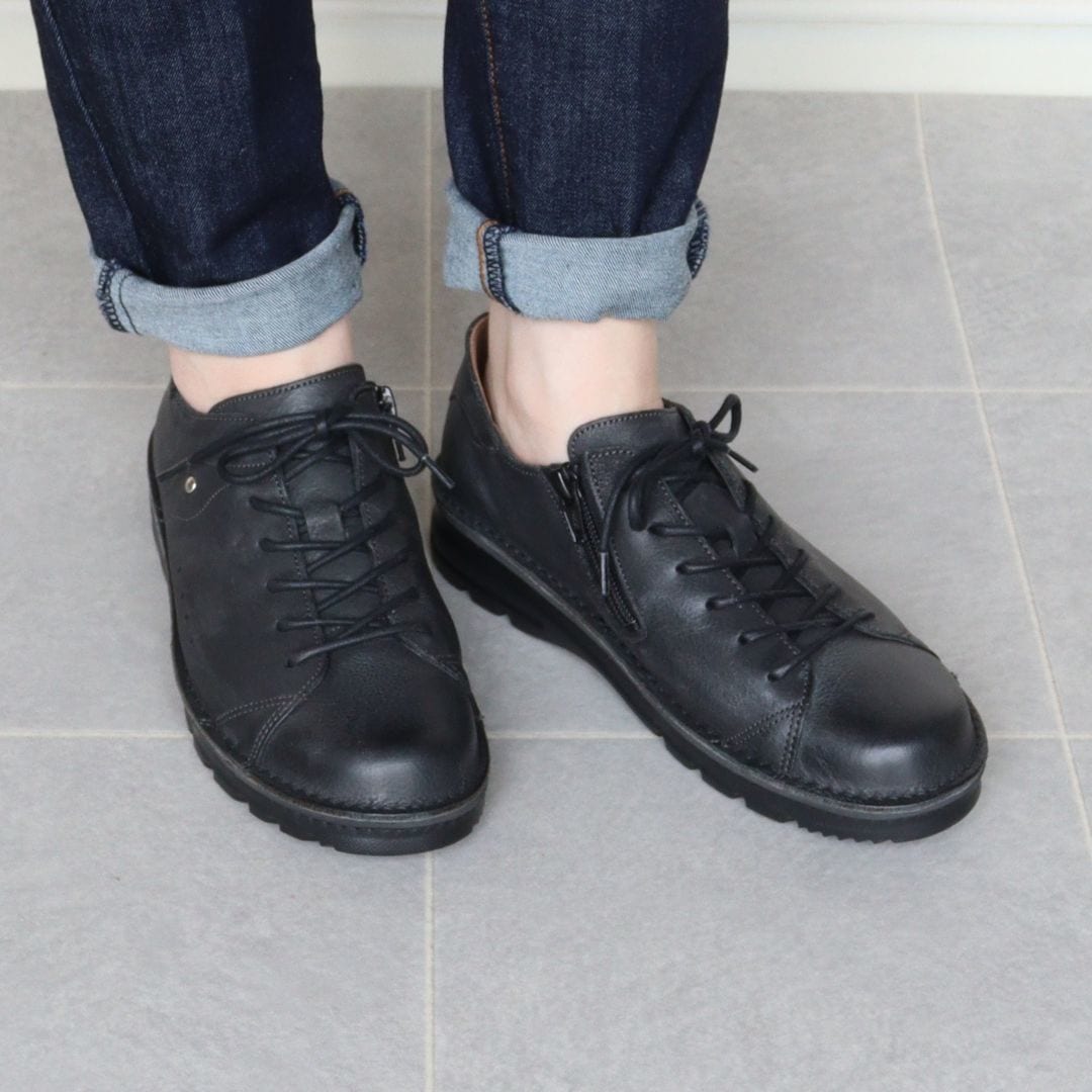 [}C]{ {v TCht@Xi[ Xj[J[/hiDolaj ubN