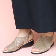 HS バックルベルトメッシュサンダル