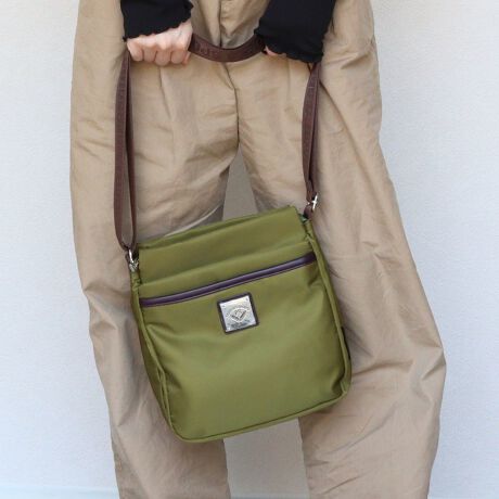 [^:40060][^:40060]yЂɂāzn100N𒴂u̋{Xv͑S̕SݓXŃCxgPOPUPŃfB[XV[Y̔ĂЂłByiɂāzẺJłCȃiCfށBFɂϋvob`IȒPȃobNłE6|PbĝŎ[͂QEɂȂɂV_[xgȂ̂ŁARוĂɂȂɂEA4Ήi22~31cm)F~Ezi10~20cmjF