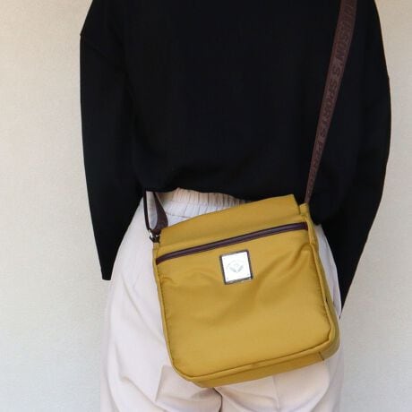 [^:40060][^:40060]yЂɂāzn100N𒴂u̋{Xv͑S̕SݓXŃCxgPOPUPŃfB[XV[Y̔ĂЂłByiɂāzẺJłCȃiCfށBFɂϋvob`IȒPȃobNłE6|PbĝŎ[͂QEɂȂɂV_[xgȂ̂ŁARוĂɂȂɂEA4Ήi22~31cm)F~Ezi10~20cmjF