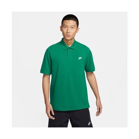 [^ԁF0001FN389501]R[XNunEX܂ŁANike ClubRNV̂̃NVbNȃ|[h[uNike炵Ԃ̃X^CvXB ϋvƒʋCɗDꂽRbgsPfނAǂȑɂ肰Ȃ^܂B 瓷̕ɂĂƕݍރfUCŁAd˒łX|[eB[ȃtBbgB `mpc₨CɓNikeXj[J[Ƒgݍ킹΁AꏊI΂ȂiȃX^C܂B@@ϋvƒʋCɗDA킸Ɏ̂RbgsPf(|Vc̒)gpB@AÂƕݍރfUCŁAd˒łX|[eB[ȃtBbgB@NVbNȃ|Vc̃X^C󂯌pA܂Ԃ݂̂3{^̃vPbgŁA܂܂ȒȂ\B@@ȉڍׁ@ɎhJꂽNike FuturaS@Rbg100@@􂢉\[J[iԁFFN3895-100