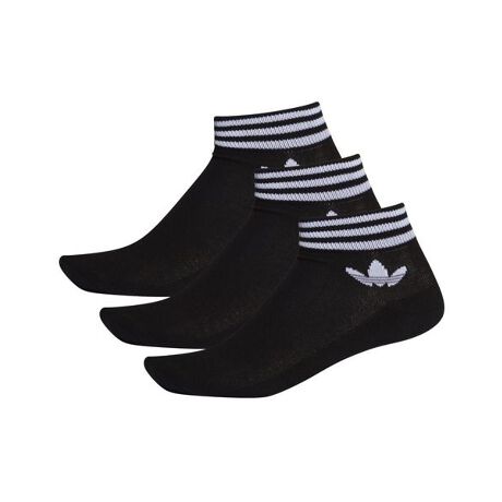 [^ԁF63653984]ܐƂƂ̃V[ɂāAƂȂ₩ɃtBbgAN\bNXBJt̃X[XgCvXƈꏏɁAACRjbNȃgtHC҂ݍłB3g̃X|[eB[ȃ\bNXB[J[iԁFFYC73 EE1151