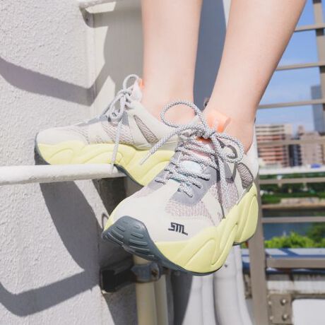 [^:BOUNCE 1-US]XG[h~bVّ̈fފŃX^COył݂āBgh̃{[\[ő̃nƃAs[Afފł̃Xj[J[R[fAbvf[goACełBkq[̍l6.0cmSTEVE MADDEN(XeB[u}f)uSTEVE MADDEN̓j[[ÑOAChVeBɋ_\A{ɂ͂ȂVѐSfUCŖ͂ӂV[YWJĂuhŊCOZũn[gݍLe܂Ă܂BAb́uY2Kvt@bVےu[c~[\IȃfłB