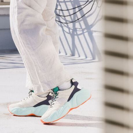 [^:BOUNCE 1-US]XG[h~bVّ̈fފŃX^COył݂āBgh̃{[\[ő̃nƃAs[Afފł̃Xj[J[R[fAbvf[goACełBkq[̍l6.0cmSTEVE MADDEN(XeB[u}f)uSTEVE MADDEN̓j[[ÑOAChVeBɋ_\A{ɂ͂ȂVѐSfUCŖ͂ӂV[YWJĂuhŊCOZũn[gݍLe܂Ă܂BAb́uY2Kvt@bVےu[c~[\IȃfłB