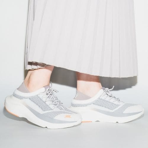 【Steve Madden】Vador レディース メッシュスニーカー スティーブ マデン STEVE MADDEN バイカラーデザインスニーカー