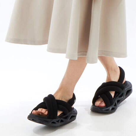 [^:HURDLE 2-VS]obNxgtŒEɂ芴闚Sn܂܂IpcXJ[g͂AXg[gnɍ킹XEFbgɂX^CO₷AbƂR[fBl[głA\[̃fUCxグĂ鍡GC`IVACeBSTEVE MADDEN(XeB[u}f)uSTEVE MADDEN̓j[[ÑOAChVeBɋ_\A{ɂ͂ȂVѐSfUCŖ͂ӂV[YWJĂuhŊCOZũn[gݍLe܂Ă܂BAb́uY2Kvt@bVےu[c~[\IȃfłB