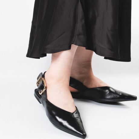 [^:SIANNA-VA]|CebhgD~obNőlȈۂɂȂ܂Btbg\[ŕ₷̂ACeŁAʋΓItBXR[fɂQBSTEVE MADDEN(XeB[u}f)uSTEVE MADDEN̓j[[ÑOAChVeBɋ_\A{ɂ͂ȂVѐSfUCŖ͂ӂV[YWJĂuhŊCOZũn[gݍLe܂Ă܂BAb́uY2Kvt@bVےu[c~[\IȃfłB