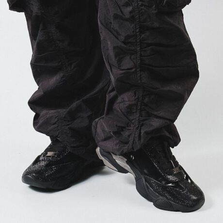 [^:SETBACK-R-VA]_߂ƃ{[\[ڂASTEVE MADDEN炵ڂ̃Xj[J[BAbp[ŜɎU΂߂ꂽrW[AɃOWA[ȑ݊vXBX|[eB[ȃtHɁA^bNȌ򊴂⑽fރ~bNXd˂邱ƂŁAXg[gɂ[hɂtBbgX^CɁB݂̂\[ŋrʂAX^CAbv҂ł܂BR[f̎ɂFɂȂAʂȈꑫłB