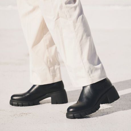 [^:HUTCH-RA]VbNȕ͋ČTChSAu[cIR[fŃJWAN[ȈۂɂςIVvȃfUCŖÔȂACe͒NpłBSTEVE MADDEN(XeB[u}f)uSTEVE MADDEN̓j[[ÑOAChVeBɋ_\A{ɂ͂ȂVѐSfUCŖ͂ӂV[YWJĂuhŊCOZũn[gݍLe܂Ă܂BAb́uY2Kvt@bVےu[c~[\IȃfłBv^OEo[R[ĥV[ɂ́ATCĝēƈقȂTCYLڂĂ邱Ƃ܂BBTCYɖ͂܂Bςf|v܂낵肢܂B