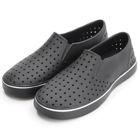 [^:F0000186]肰ȂN[ŁAɌȂꑫ̌ĂBTgELrRSugarlitefނAɏ_Ńxxbĝ悤ɏ_炩^b`ɎdグWanderfoamZpčĂA炵̊ԂsvȒ̂炩B񂨎ȒPŁAɂfނłBChtBbg̃\[łƂ肪AsɍEȂVGbgȂ̂ŁAbNX̕igɍœKȈꑫłB