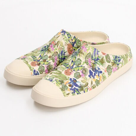 [^:F0000235]JeffersonA_ȃNbOX^C̃VGbgœoBNVbNX^C኱߂ōׂ߂̃tBbgłBTgELrRSugarliteōꂽ_炩_EVAuhAWanderfoamgpAɉKȗSn܂B|ȒPŁAՌzALɂƂAq[ȂƂłɊȒPɗ悤ɂȂĂ܂B