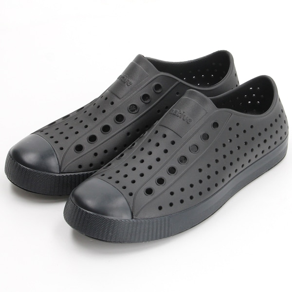 [}C]WFt@[\/lCeBuinativej BLACK/BLACK