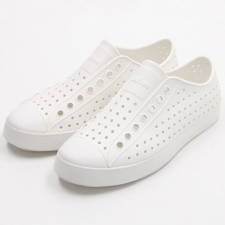 [^:11100100]NVbNȃVGbǵAǂȃX^Cɂ悤ɁA܂܂ȃvgp^[pӂĂ܂Bnative shoesɊ҂邷ׂĂ̗Dꂽ@\JeffersońAɗނȂyʐAՌzAhLAEHbVuŃ[eBeB[ɂDĂ܂By1zJefferson͕LpV[z肵Ă܂BXł̔A]ԂԂł̈ړB̎UAƂOoBTɉƑFlƃANeBreBB][gւ̗sB̌̃Xgc炷ׂĂ1ŃJo[łV[YłBy2zʏ̃Xj[J[̂悤Ƀ\bNX킹ĂĂAŗĂĂOKłB̓́A̓̋Cɍ킹Jtȃ\bNX킹āAC`FWBJ̓͗ŗāAGĂėC[W[PA𗧂܂By3z킹镞I΂ȂAX^CbVȃtHAꂽۂ^܂B