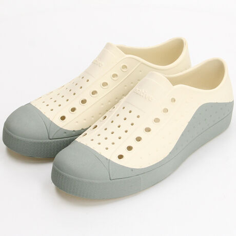 [^:F0000181]܂D̒łSzȂ܂BʂɃV[OꂽǉیŵJeffersońAG߂̕ςڂX[Yɉ߂悤ɐ݌vĂ܂Bɏ_炩̂EVAuhWanderfoamgpAKȕs񋟂܂By1zJefferson͕LpV[z肵Ă܂BXł̔A]ԂԂł̈ړB̎UAƂOoBTɉƑFlƃANeBreBB][gւ̗sB̌̃Xgc炷ׂĂ1ŃJo[łV[YłBy2zʏ̃Xj[J[̂悤Ƀ\bNX킹ĂĂAŗĂĂOKłB̓́A̓̋Cɍ킹Jtȃ\bNX킹āAC`FWBJ̓͗ŗāAGĂėC[W[PA𗧂܂By3z킹镞I΂ȂAX^CbVȃtHAꂽۂ^܂B