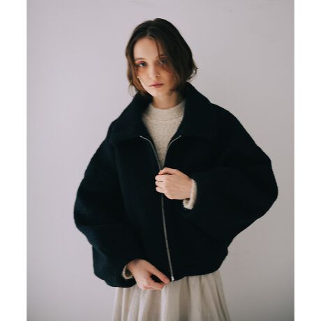 [^ԁF30511000002]detailӂƂV[v{AfނADݍނ悤ȒSnWPbgBՂƂ̂VGbgŁAt̒ɂiꒅłBWbvdlŌy₩ɐDA܌̑傫߃J[ʂoB̃jbg̏ォ璅ĂȂ̂|CgłBcoordinates[XɂƐD΁AȂꊴ̂ltF~jX^CɁBfj⃏Chpcƍ킹āÂJWAR[f߂łBV[gȂ̂ŁAOXJ[gnCEGXg{gƂ̑QVvȂ݊̂AGߊՂ̃AE^[łBAC{[ fFH173 B80 W58 H87 pTCYFFubN fFH173 B80 W58 H87 pTCYFF