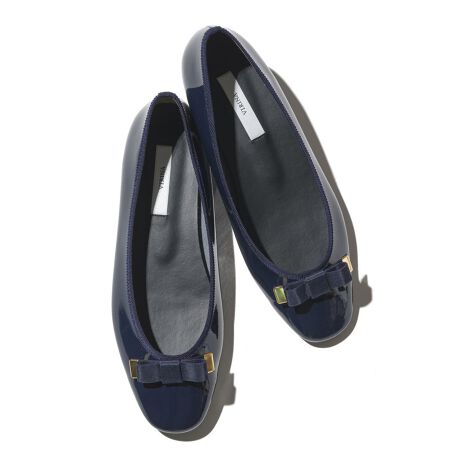 [^:vm22ss03SH]lۂƉgAi{oGV[YhꂽXNGAgD̃~j}ȃVGbgɁAOO{i̗ǂAl̏̑ɂӂ킵ꑫłB}}̍slčꂽɂCi[NbVɁA₳Sn̝fށB̉i̒ԃoGV[YlɃAbvf[g1łB~J̊ԂKɂ߂܂B|Cg̃e[v͏iȃXgb`Tee[vgpA݂₷̑ɂ_炩ȔɁBC\[̓ɂ͌Iᔽ̃X|WgpA}^jeB₨qlۂɏdSɊ|鎖lAɂ͍XɌX|WAĝւ̕Syɂdlɂ܂B{lɍ킹،^gpւ̃tBbgQȂADȂǂ̎dオYłBׂtHƁAL[gȃ{BC\[͍RہEhLEhJrłƂSnIIWiV[Y|[`tAwZɏoۂ◷sȂǂ̎^тɂ֗łByTCYIтɂāzʏ헚ĂTCYIтƂ߂܂B񗚂ĂƑ݂ǂȂĂ܂B̌`ɂ͌l܂̂ł܂łQl܂łɂ肢܂BfB[XpvX XNGAgD 炩 TeOO{ 芴 [q[ ₷  ɂ ɂȂɂ d VvR[f  Gi ϐ ᔽ R hL hJr ƃX|W NbV fC[ ʋ wZs s Xj[J[o ItBXJWA q TCY 傫TCY 22cm 26cm ^тł { Вܕt ~JyCɓo^̂߁zEiCɓo^Ɣ؂ACe̍ēגʒm₨ȏ^C[ɂ󂯎肢܂EɁAuhCɓo^ΐVACȅQbgł܂