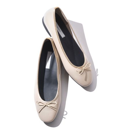 [^:vm22ss05SH]ÂV[vȂAxǂoX̃XNGAgD́AȂ̕LĂ܂B}}̍slčꂽɂSnɁAϐ̃oGV[ÝAqlƂ̌Vт}ȉJɂSB~J̊ԂKɂ߂܂BtF~jȃ{ƊÂ}XNGAgDxǂoXB̑傫ȃ}^jeB̕AԂ}}AqlƑ鎖LbY}}܂ŁAgSn炩hgɂhghgwrehƊĂ܂IWioGV[ỸXNGAgD^CvłB|Cg̃e[v͏iȃXgb`Tee[vgpA݂₷̑ɂ_炩ȔɁBC\[̓ɂ͌Iᔽ̃X|WgpA}^jeB₨qlۂɏdSɊ|鎖lAɂ͍XɌX|WAĝւ̕Syɂdlɂ܂B{lɍ킹،^gpւ̃tBbgQȂADȂǂ̎dオYłBׂtHƁAL[gȃ{BC\[͍RہEhLEhJrłƂSnIIWiV[Y|[`tAwZɏoۂ◷sȂǂ̎^тɂ֗łByTCYIтɂāzʏ헚ĂTCYIтƂ߂܂B񗚂ĂƑ݂ǂȂĂ܂B̌`ɂ͌l܂̂ł܂łQl܂łɂ肢܂BfB[XpvX XNGAgD 炩 Te { 芴 [q[ ₷  ɂ ɂȂɂ d VvR[f  Gi ϐ ᔽ R hL hJr ƃX|W NbV fC[ ʋ wZs s Xj[J[o ItBXJWA q TCY 傫TCY 22cm 26cm ^тł { Вܕt ~JyCɓo^̂߁zEiCɓo^Ɣ؂ACe̍ēגʒm₨ȏ^C[ɂ󂯎肢܂EɁAuhCɓo^ΐVACȅQbgł܂