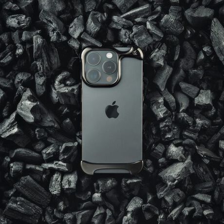 [^:AC274]I_̊vVI~j}fUC[bpňӏ擾op[P[XBŒɗ}VTO̐݌vŁAiPhone{̔ۗ~j}ȃfUC܂Bq@ɂgp鍂x̃O[h5`^̃O[h5`^oĐB3[g̗ɂς鈳|Iȋx܂BIjLXubNdグ̍ƑϏ\ʂɂ͍dx̃^OXeJ[oChR[eBO{A[F̃IjLXubNdグōoBɁADꂽϏƑϖՐɂAOς𒷊ԕۂ܂BiPhonẽfUC𑹂Ȃ킸ɕیی삵\ʁEʁEĴ݂ی삷Zp[g̃~j}veN^[AiPhone̐Eς𑹂Ȃ킸ɏՌ邱Ƃł܂Bw̃C[ŏՌzÚAe̍SEBSfށAO̓O[h5`^̓w\BiPhoneƐGDی삵AXێȂϏՌコĂ܂BXChIk݂͂̂ŃtBbgƎ̃XChIBlWڒ܂g킸At͊ȒPłByƐӁz{i̗pɂiPhone{̂̕AjAAѓf[^̔jɂ͈ؕۏ؂˂܂Bi̎dlAfUC͉ǂȂǂ̂ߎO\ȂɕύXꍇ܂BׂĂ̊ՌɑΉ̂ł͂܂B