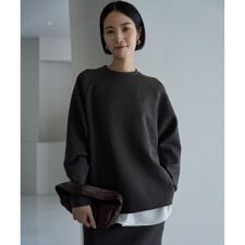 アンフィーロ(UNFILO)の【新色登場/WEB限定】BEAUTY FORM JERSEY バックZIPプルオーバー