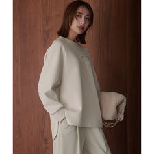 アンフィーロ(UNFILO)の【新色登場/WEB限定】BEAUTY FORM JERSEY バックZIPプルオーバー