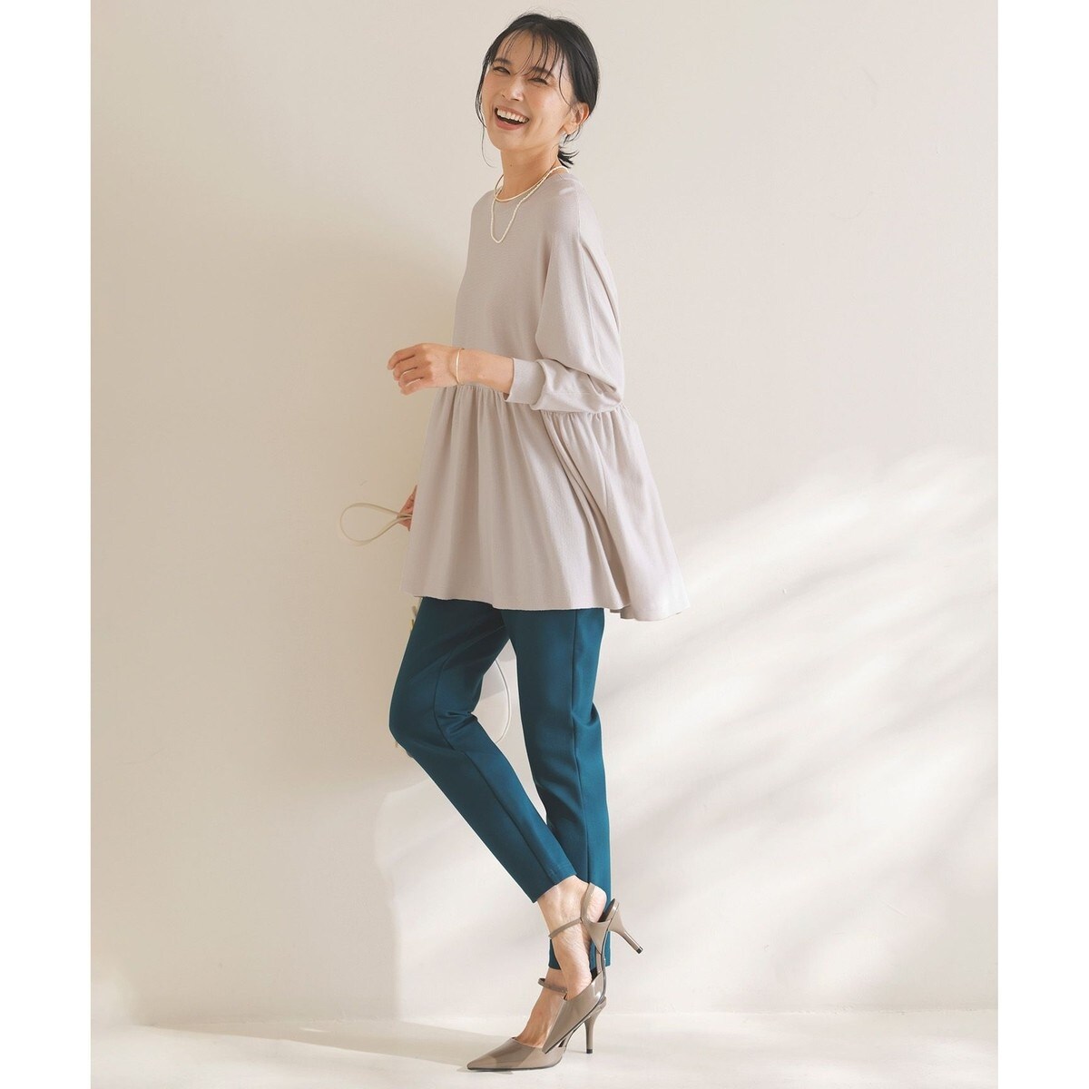 beauty warm スリムフィット ストレッチパンツ