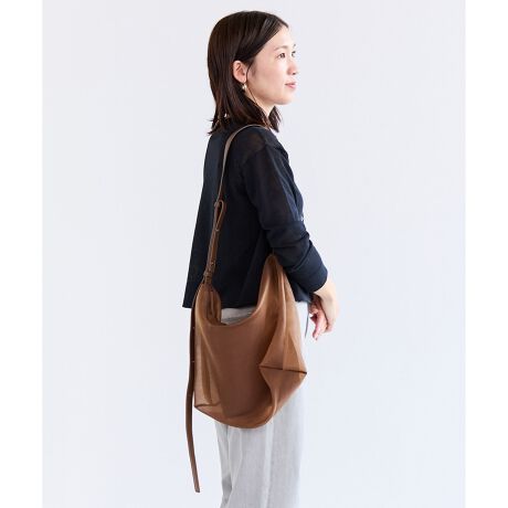 [^ԁFBOUMGA0004]ẴX^COɂ҂IoVA[obNfUCX^COɔvXAVA[fނ̃V_[obNBfނ̃V_[ƃVA[ّ̈fރRrŁAVvȂ瑶݊̂ACełBV_[̒𒲐߂AZAW邱Ƃ\łBɃJ[hP[XgтȂǂ̏|PbgtȂ̂|CgBfތyʂŃRpNgɂ߂pIȃobOŁAsAEghAV[ɂ߂łB@\1jyʁyĉKłB̐̓Tvĩf[^łBۂ̏iƎdlقȂꍇ܂B摜̓Tv̂ߎۂ̏iƎdlقȂꍇ܂B܂AX^WIɂƖقȂ邽ߏi̐FقȂČꍇ܂B\߂BCtH[VCɓo^߂łIyuĥCɓo^zViׂ̓Z[ȂǁAuĥȏ󂯎邱Ƃł܂ByîCɓo^zēגʒmȂǂȏ󂯎邱Ƃł܂B