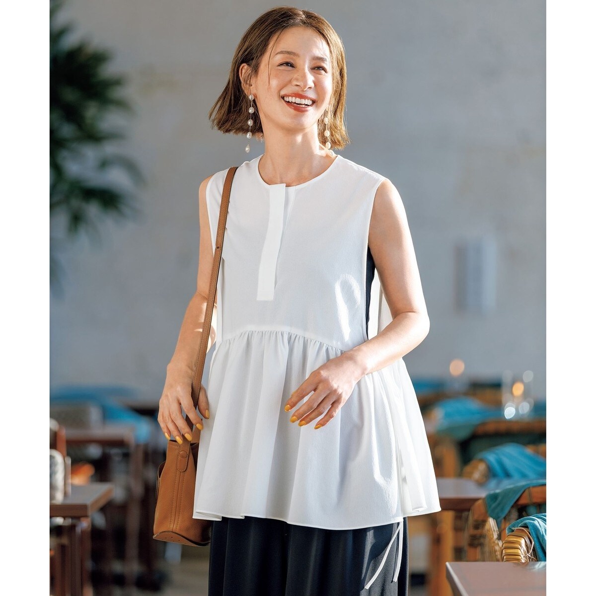 新品タグ付き　アーバンリサーチドアーズ　リネンバックタックブラウス URBAN RESEARCH DOORS｜リネンバックタックブラウス | Rakuten