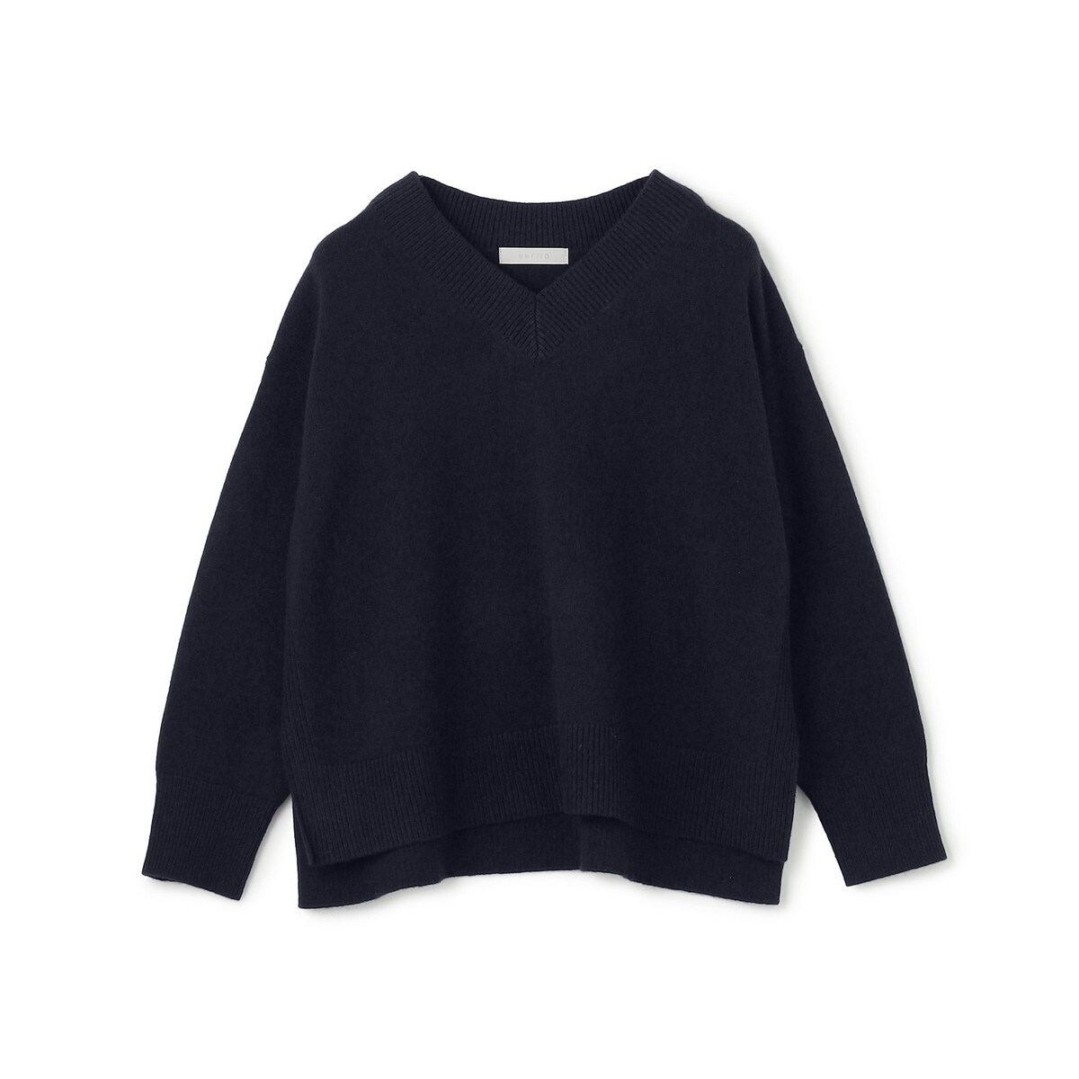 アンフィーロ【野呂佳代さん着用】カシミヤブレンド Vネックニット¥10,990 野呂佳代さん着用】カシミヤブレンド Vネックニット（ニット/セーター