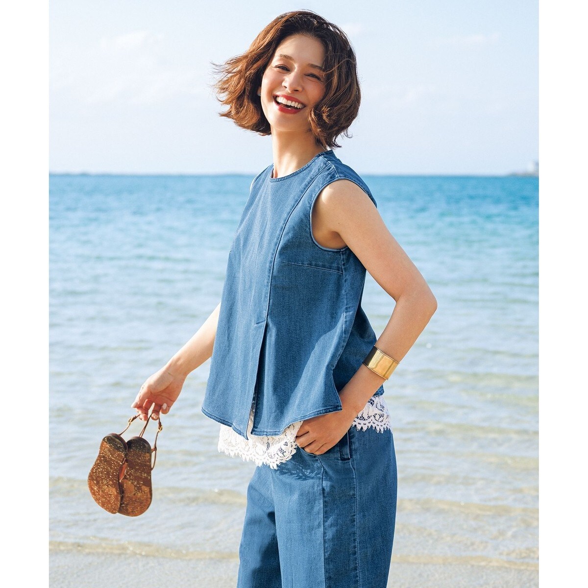 みいこ様、専用　【852】パーカーベスト【853】ノースリーブブラウス 野呂佳代さん着用】UNFILO DENIM light ノースリーブブラウス