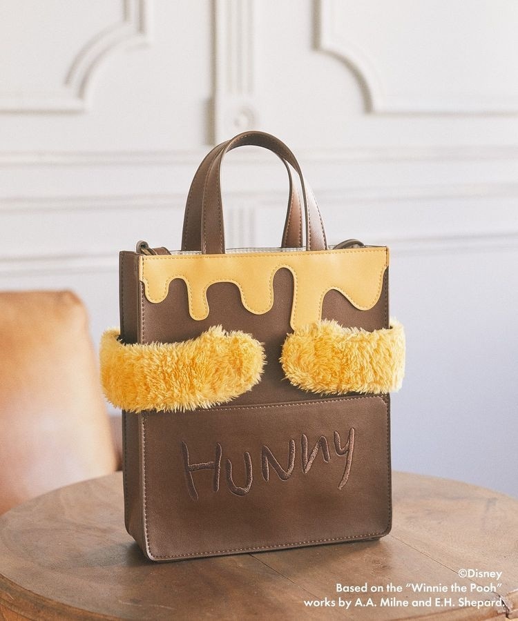 バッグ プーさん ショルダーバッグ | 通販・人気ランキング - 価格.com