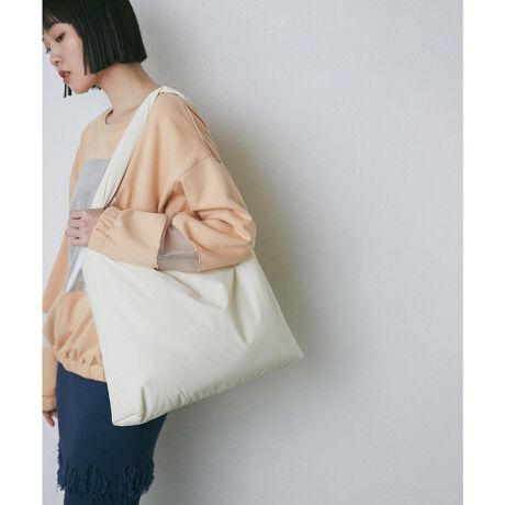 [^:212241053008]ӂӂȓ̌yʃnhobOEiCfނgpEA4TCY[\E500ml{g[\E|̂܂肪ǂnhyX^btr[zق̂Ȍƃ^bNȃJ[̃g[gobOłBA4t@C⏑ނTCYȂ̂Ŏ[͂܂BŷfނgVvȃnhobÓAfC[X^Cɂ߂̃ACeBy戵ӎzf̒p摜̏ꍇA̓ɂAۂ̐FƈقȂČ邱Ƃ܂BF́Ain̉摜QƂBy[J[iԁFLR-24106z