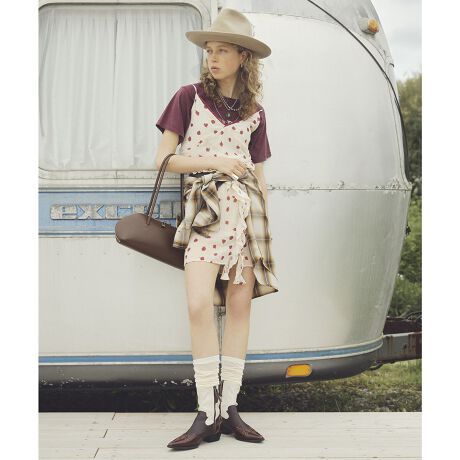 [^:202252041006]`r[X~AVtfAbNXYL~s[XEAVg[Ɏ{ꂽt𐶂ރfUC|CgẼ`r[XtF~jŏiȃANZgɁE`jbN~bNXVGbgŒSny₩EtĂɂ҂Ȍy₩ȑfފŁAJWAɂGKgɂ񂵎݁EVvȒɌAR[fɉ؂₩vXꖇi : Lk : Ȃň : 藠n : X^btr[y₩ȑfފƒ悢Â͂̃L~s[XBAVg[ȃtтɗhA䂫ANZgɁB`r[X̂炢iŁAJWAɂtF~jɂ݂ɃX^COł܂B`jbNȂ̂ŃpcƂ̃C[hy߁AfC[炨o܂ŕL􂷂ACełB戵ӎf̒p摜̏ꍇA̓ɂAۂ̐FƈقȂČ邱Ƃ܂BF́Ain̉摜QƂB