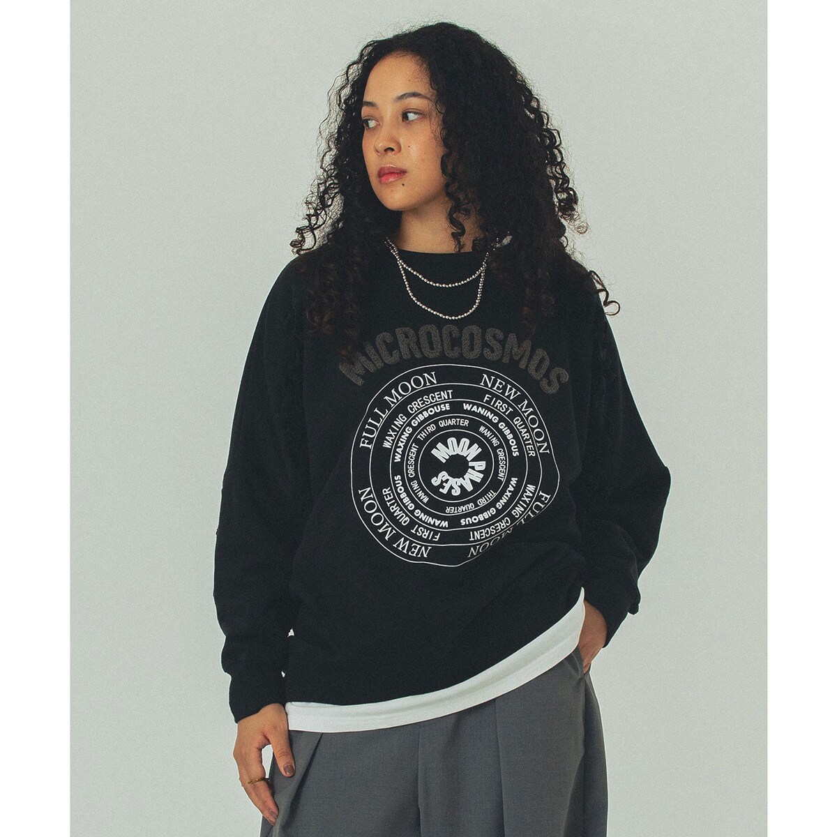 [}C]GENEHEAVENS/EMBROIDERY PRINT FRINGE SWEAT/[YobhiROSE BUDj BLACK