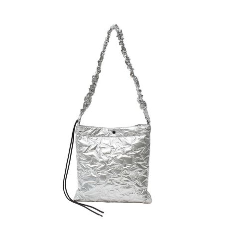 [^:213253053002]LeBOANZg̃V_[obOELeBOŗVѐŜfUCEhXgdlŃV_[ɂƂjAXoEA4TCY܂lptHEyʂŎ₷AsfC[̃TuobOɂœKEVo[ƃubN2FWJEV[Ỹg[gobOi213253053001jWJX^btr[fUCƋ@\˔V_[obOłB̃LeBOVvȃX^CÕANZgɂȂATCh̃hXgiƕ\ς̂|CgłBA4TCYŎg肪ǂAʋ΂₨o͂As̃TuobOƂĂ􂵂܂BVo[͉؂₩ɁAubN͂ǂȃR[fɂ킹₷AFႢł낦Ă戵ӎE摜̏i͌̏Ǝ˂pxɂAƐFقȂꍇ܂B܂\̃TCYƎ͎኱قȂꍇ܂̂ŁA\߂BEi̐F̖ڈ́AiP̂̉摜QƂBE摜̏i̓TvƂȂ܂Bۂ̏iƐFAdlAHATCYAfޓ኱قȂꍇ܂B