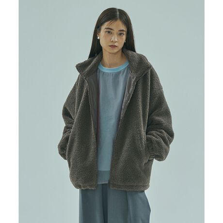 [^:202253021008]ӂ莿̃{Afނ͂̃WbvWPbgEwʂɎhJS{VvfUCE̓h[R[hdlŃVGbg\EX^hJ[ƂĂ܂ԂĂ2WAYdlEfjXEFbgAs[X܂ŕL킹₷EItzCgAO[2FWJX^btr[ӂƂ̃{AfނSn悢WbvWPbgłBwʂ̃ShJ肰ȂANZgɂȂAVvȂp܂łɌ܂B̃h[R[hŃVGbgς̂ŁA̓̋Cɍ킹ăAWł_DGłBX^hJ[͗ĂĂ܂Ă܂AJWA珗炵X^C܂ŕL􂵂܂BfC[AE^[ƂėꖇłBEFȂELkFȂEňFʁEnFEVGbgFrbOy舵ӎzE摜̏i͌̏Ǝ˂pxɂAƐFقȂꍇ܂B܂\̃TCYƎ͎኱قȂꍇ܂̂ŁA\߂BEi̐F̖ڈ́AiP̂̉摜QƂBE摜̏i̓TvƂȂ܂Bۂ̏iƐFAdlAHATCYAfޓ኱قȂꍇ܂B