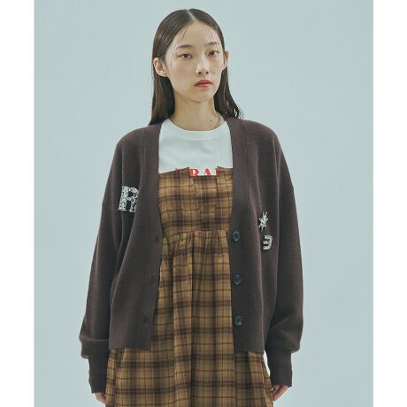 [^:202254015008]rW[tu[`ŉ؂₩YJ[fBKEO\ȃIWirW[u[`tEVvfUCŃV[I΂pł閜\ACeEu[`͑̃ACeɂAW\ŕLpłdlEN[jO̓u[`O邽߈SEO[AuE2FWJX^btr[ƂVvȃJ[fBKɁArW[u[`悢؂₩YĂ܂Bu[`͎Oł邽߁ACR[fɍ킹Ďĝ͂łBLACeƍ킹₷AꖇĂƓ~̒Ȃɏd󂷂閜\J[fBKłBEFȂELkFEňFʁEnFȂEVGbgFX^_[hy舵ӎzE摜̏i͌̏Ǝ˂pxɂAƐFقȂꍇ܂B܂\̃TCYƎ͎኱قȂꍇ܂̂ŁA\߂BEi̐F̖ڈ́AiP̂̉摜QƂBE摜̏i̓TvƂȂ܂Bۂ̏iƐFAdlAHATCYAfޓ኱قȂꍇ܂B