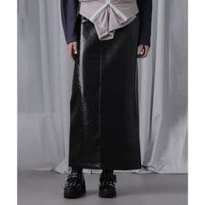 パテントレザーライクスカート